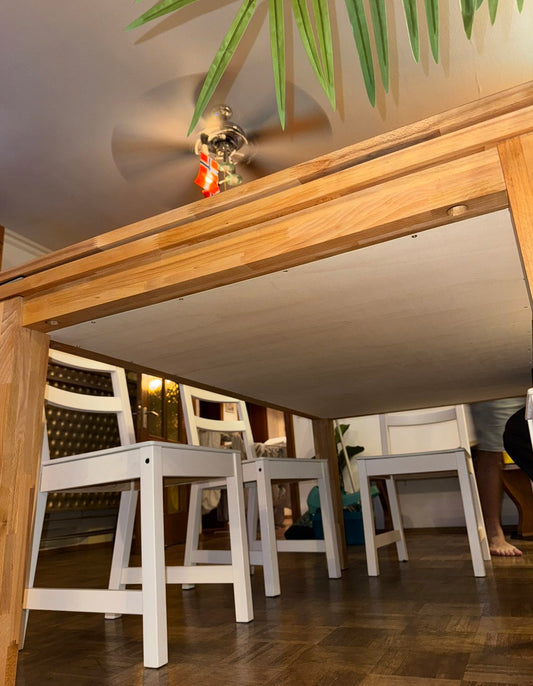 Onder de Modulaire Tafel: massief beuken frame